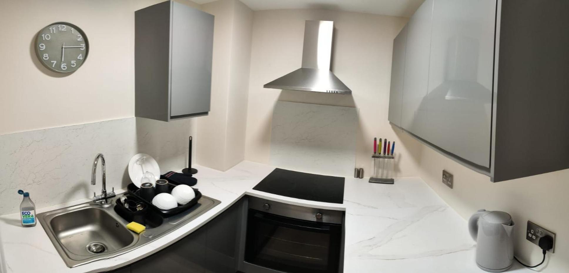 Aqua Nest Eastbourne - En-Suite, Free Parking, Kitchen Екстер'єр фото