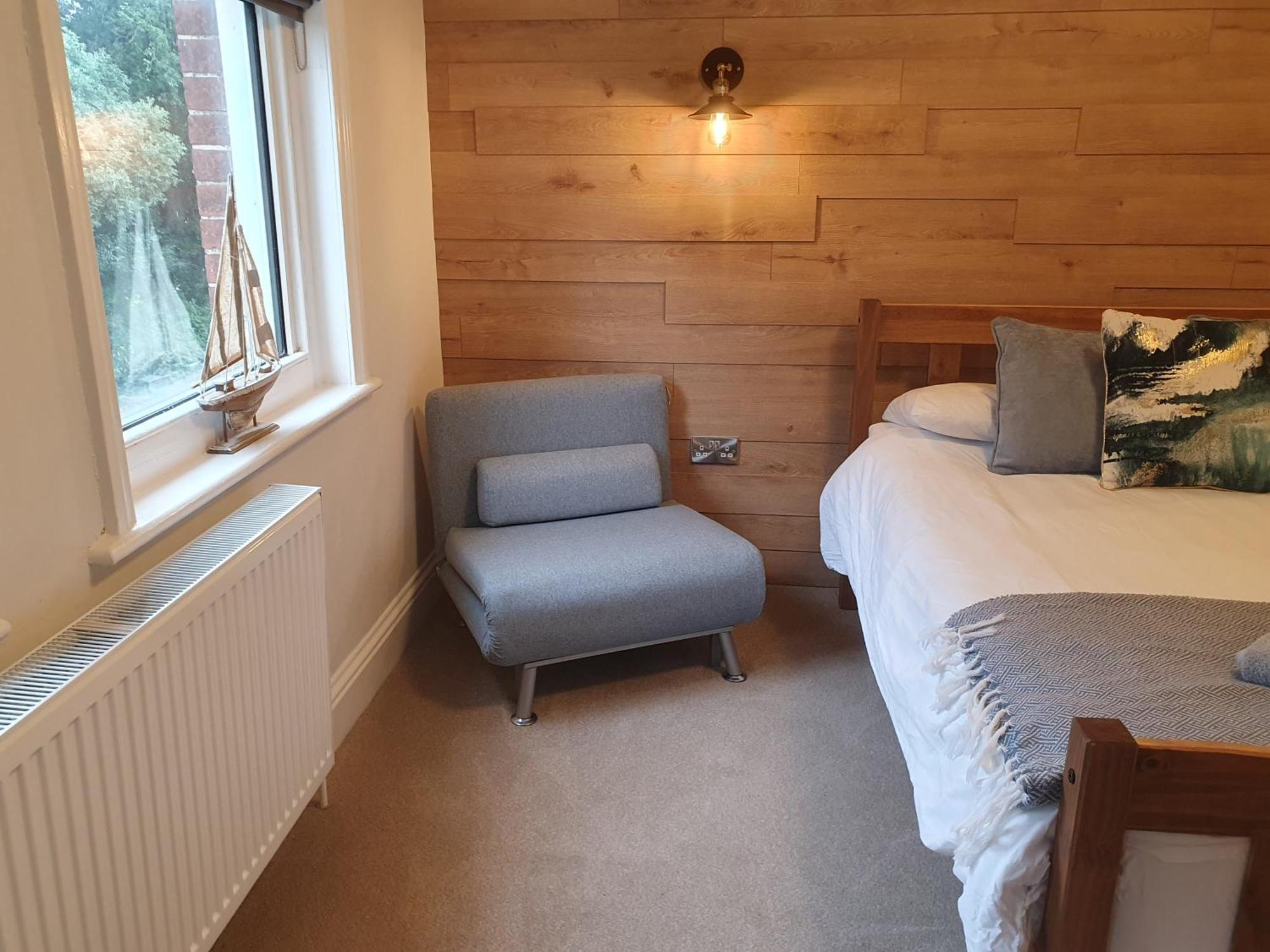 Aqua Nest Eastbourne - En-Suite, Free Parking, Kitchen Екстер'єр фото